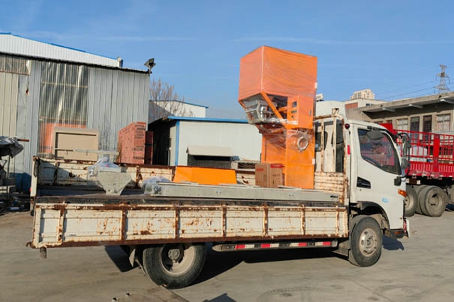 自動(dòng)碼垛機(jī)械